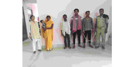 महिला समेत दो महुआ शराब तस्कर गिरफ्तार